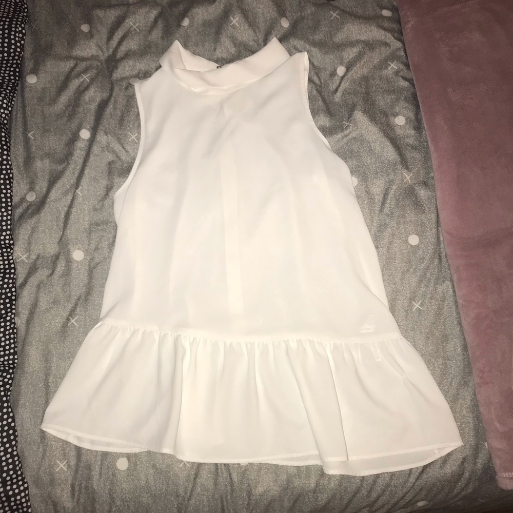 NWT ✨ Zara White Top